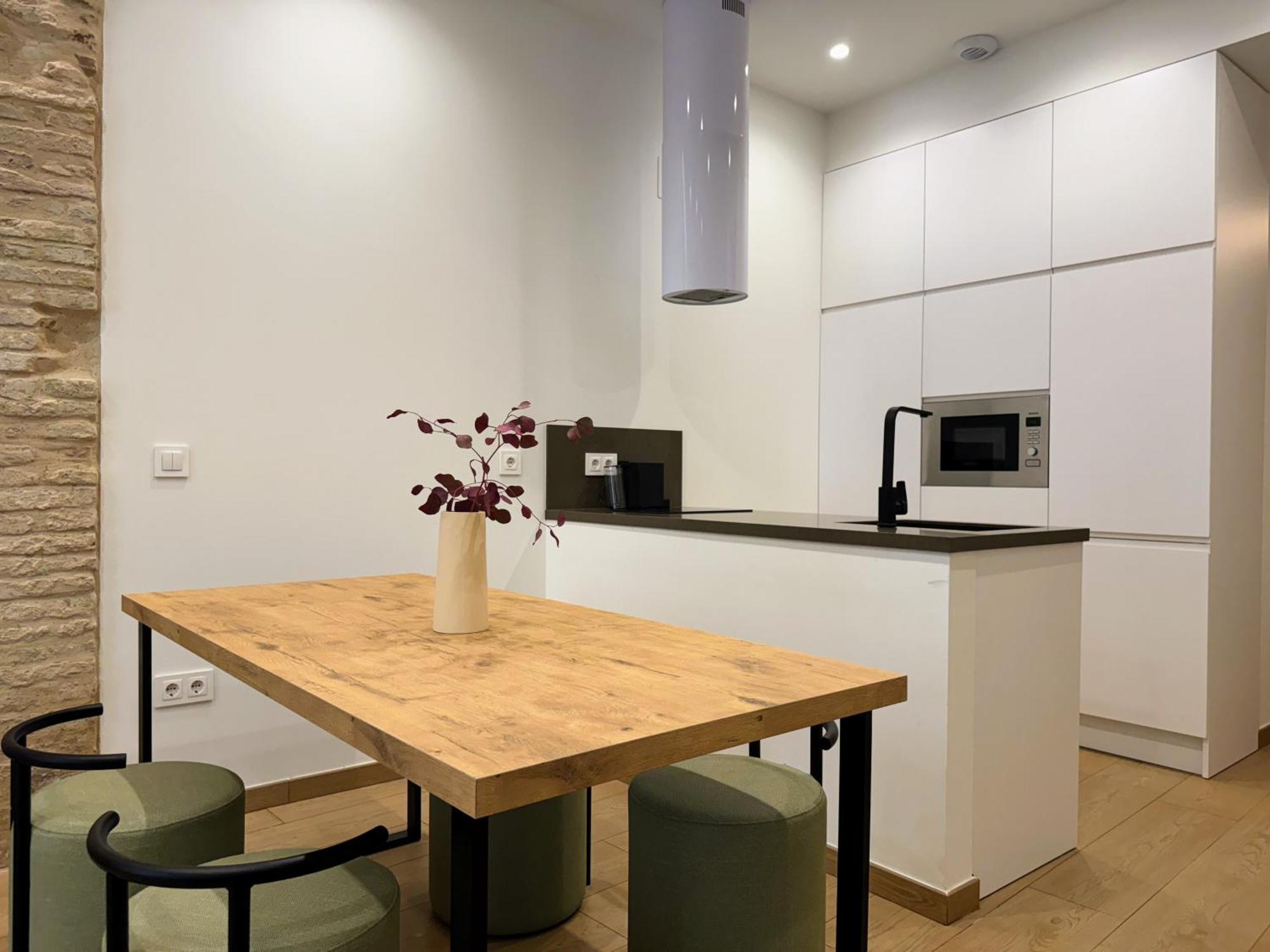 Redes Royale Apartments By Misterhost Севилья Экстерьер фото