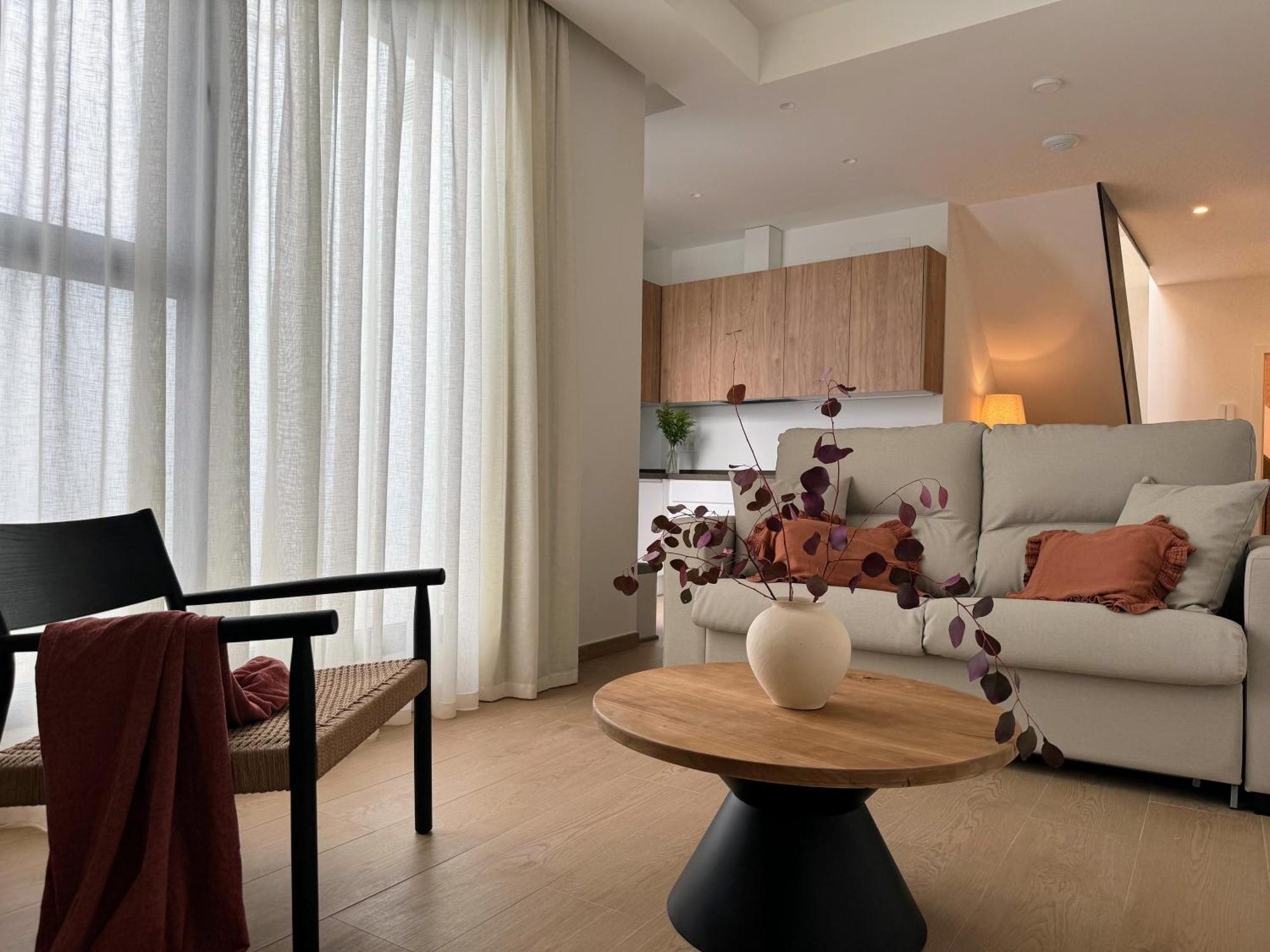 Redes Royale Apartments By Misterhost Севилья Экстерьер фото